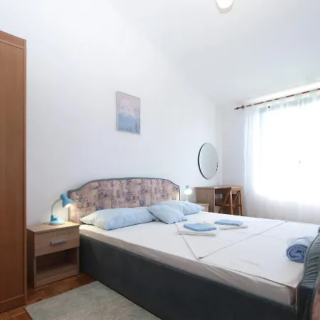 Tomislav 2078 Apartman Peroj
