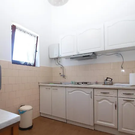 Tomislav 2078 Apartmán *