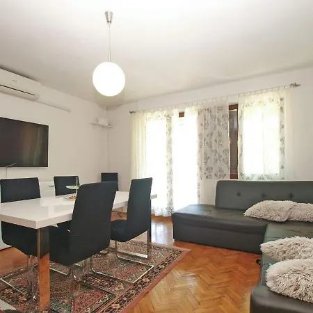 Apartamento Tomislav 2078 Peroj