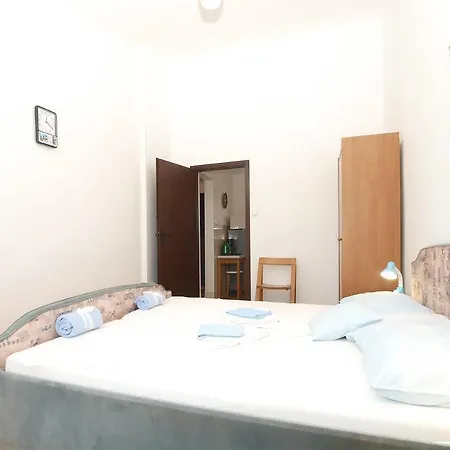 Tomislav 2078 * Peroj