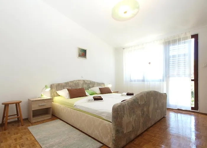 Tomislav 2078 아파트 페로이