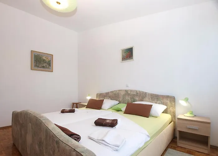 Tomislav 2078 페로이