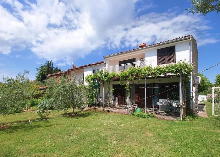 Tomislav 2078 아파트 페로이