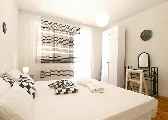 아파트 Tomislav 2078 페로이